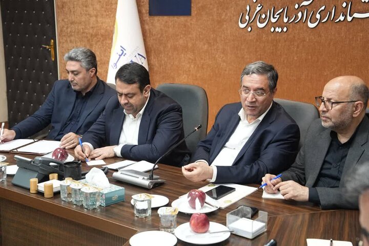 تزریق منابع بانکی به بخش تولید پادزهر رکود و ضامن ثبات بازار است