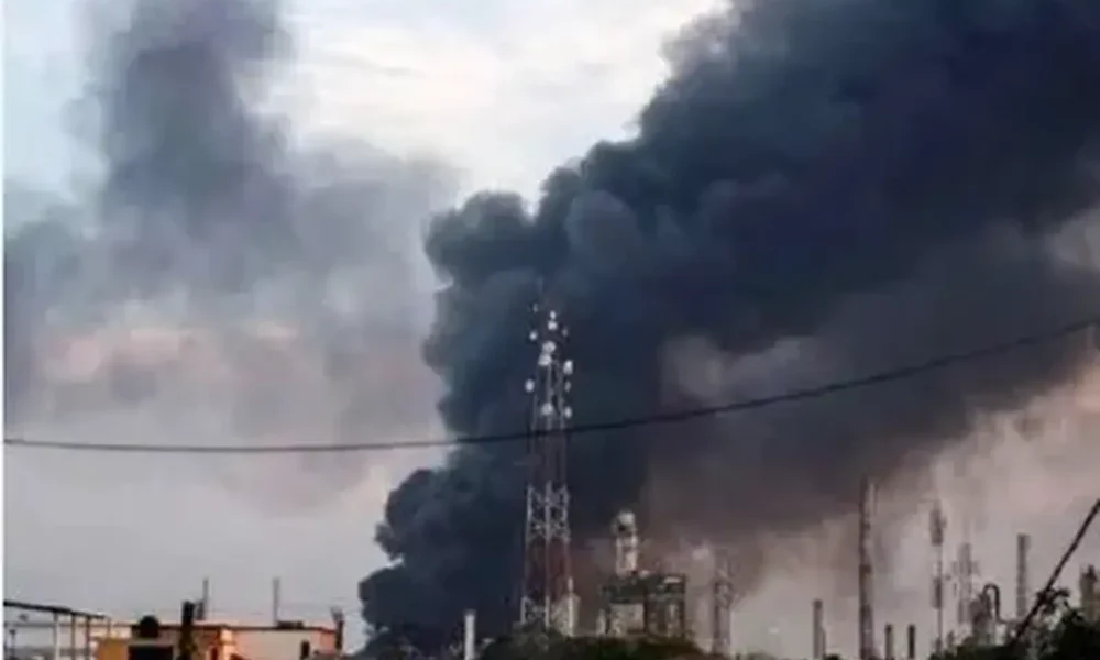 جزئیات انفجار پالایشگاه لاوان پس از آتش‌بس موقت