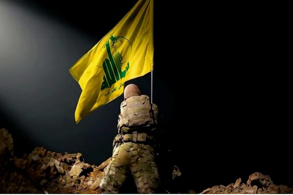 حمایت مردم کرمانشاه از حزب‌الله لبنان در اجتماع شبانه