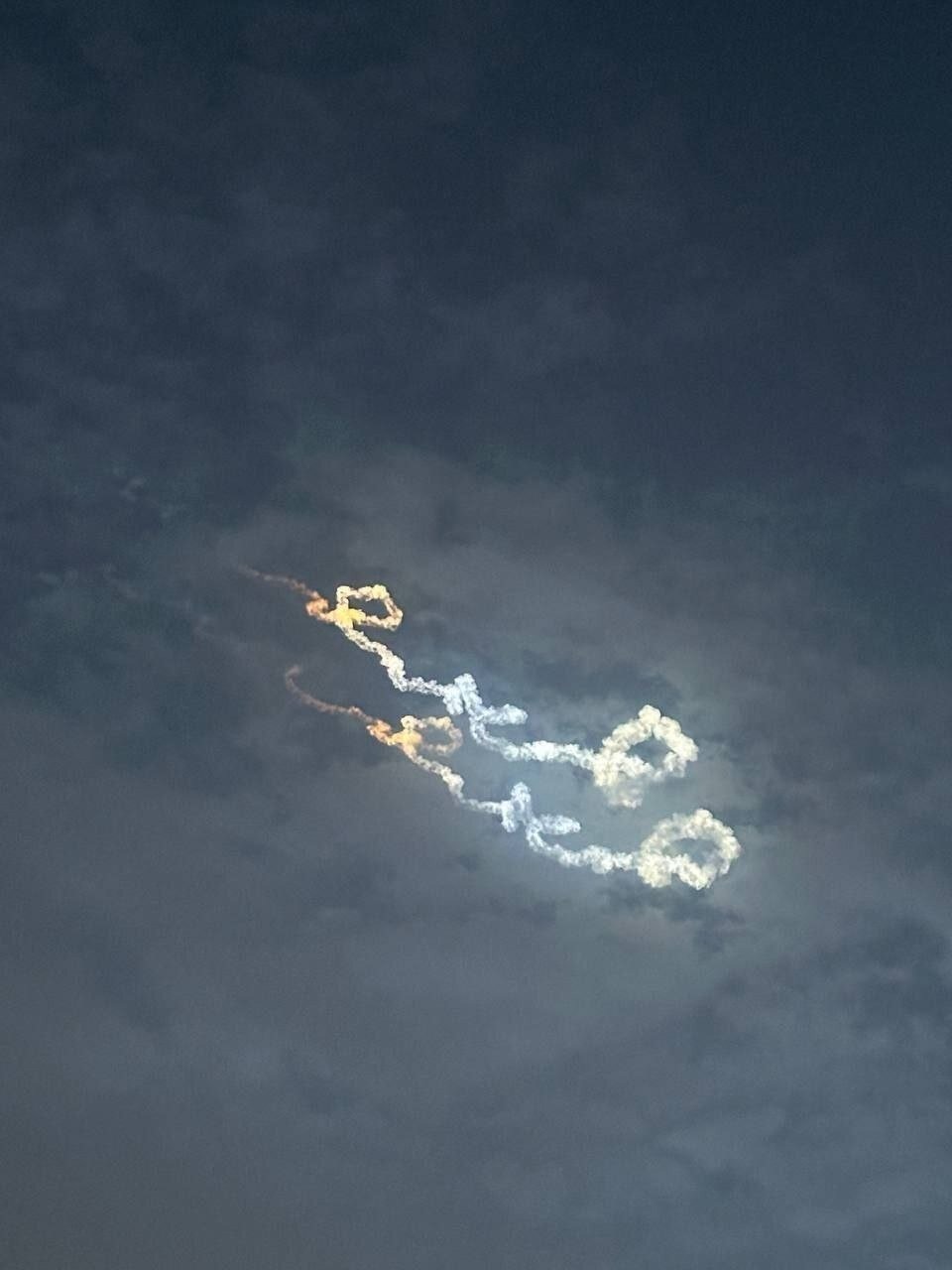 رد موشک ایرانی در آسمان ایران + تصویر