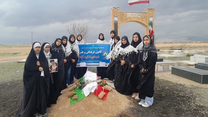 روز دختر در شکوه‌آباد؛ از جشن کانون مسجد تا تجدید میثاق با شهدا