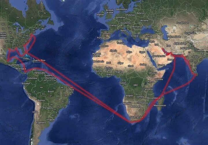 سپاه: یک کشتی مظنون به همکاری با ارتش آمریکا توقیف شد