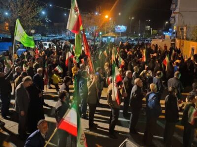 شکوه قرار شب پنجاه‌و سوم مردم فراهان در بیعت با رهبر انقلاب