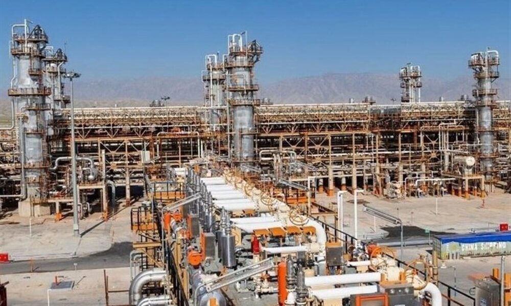 فوری/ حمله هوایی دشمن به یک پتروشیمی دیگر کشور
