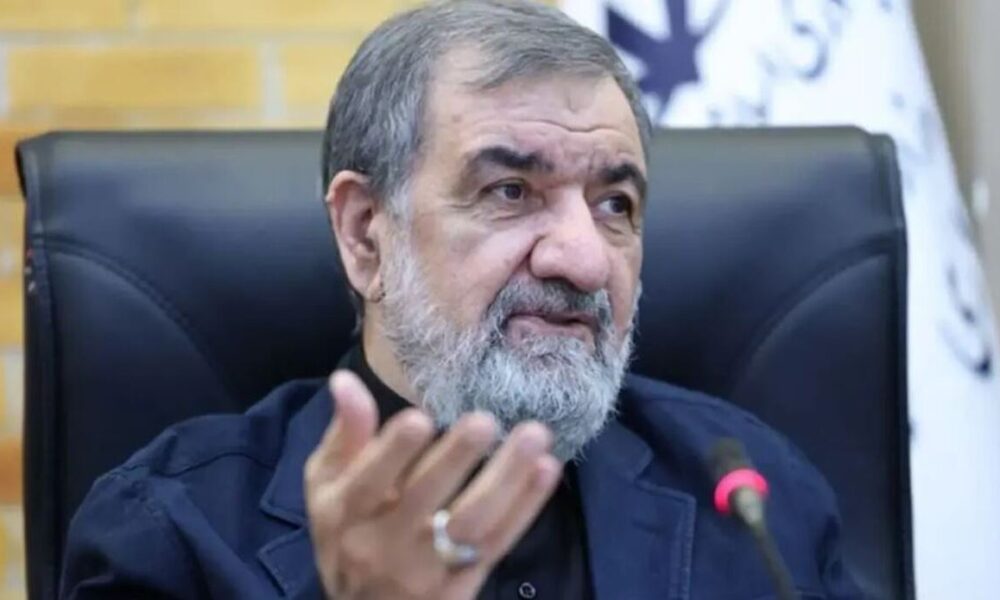 محسن رضایی: نتانیاهو، ترامپ را وادار به انتحار سیاسی کرده است