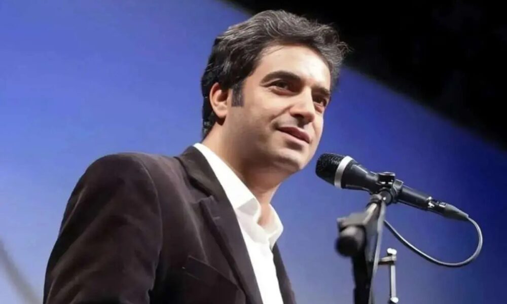 منوچهر هادی در تجمعات شبانه حاضر شد + عکس