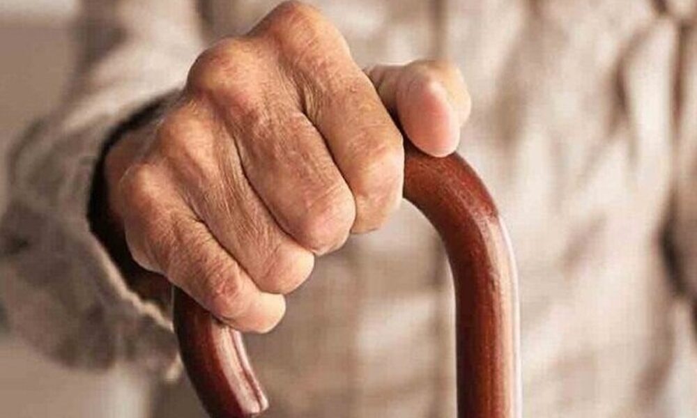 نحوه مراقبت از سالمندان و بیماران در شرایط جنگ