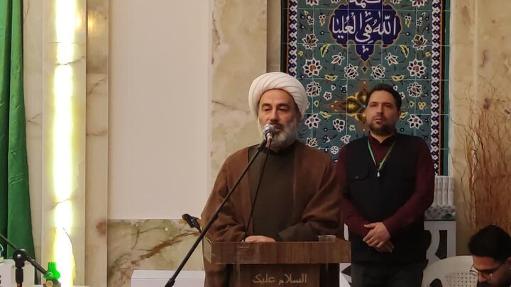 کاروند:پرچم رضوی حال‌وهوای زیارت را در دل ارادت‌مندان اهل‌بیت زنده کرد