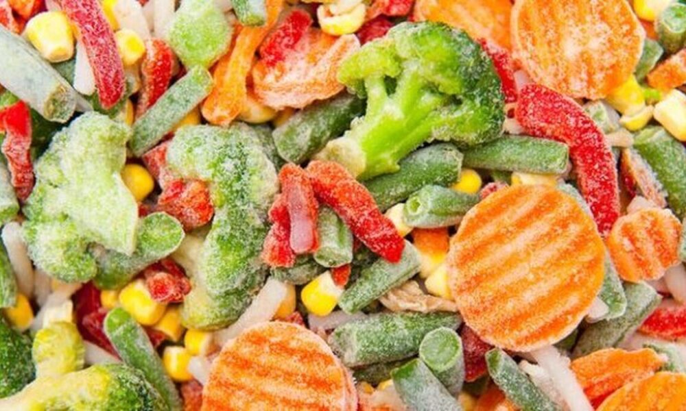 کدام مواد غذایی را نباید در فریزر گذاشت؟