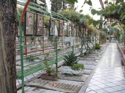 گلباران مزار شهدا به مناسبت هفته کار و کارگر در استان البرز