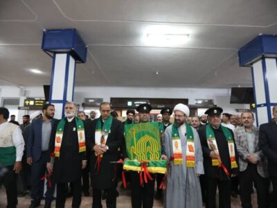 یزد زیر سایه خورشید رفت؛ ورود خدام رضوی به دارالعباده یزد