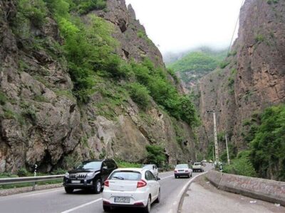 آخرین وضعیت ترافیکی و جوی محور‌های مواصلاتی کشور / جاده چالوس و آزادراه تهران ـ شمال بازگشایی شد