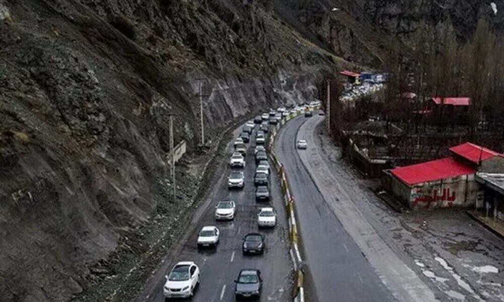 آخرین وضعیت تردد در محور چالوس و آزادراه تهران/ مسافران بخوانند