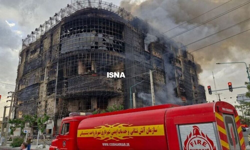 تعداد مصدومان و کشته شدگان حریق یک پاساژ در تهران اعلام شد
