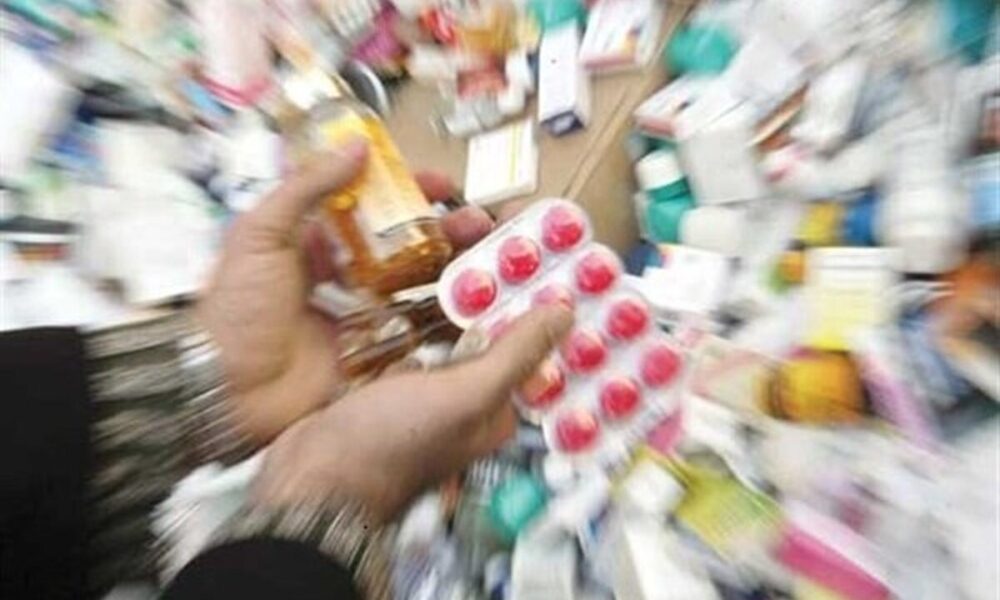 سخنگوی کمیسیون بهداشت مجلس: کشور با کمبود برخی داروها مواجه است