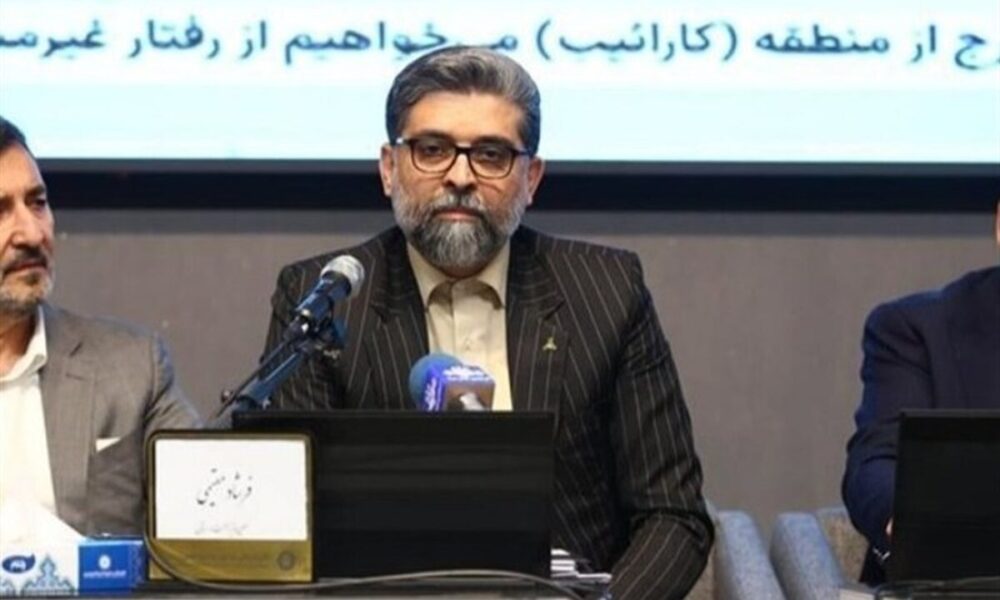 عرضه هفتگی خودرو از سوی خودروسازان / التهاب بازار خودرو کاهش می‌یابد؟