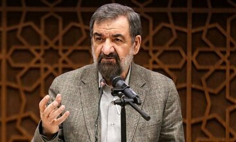 محسن رضایی: امارات با پول ایران ساخته شد