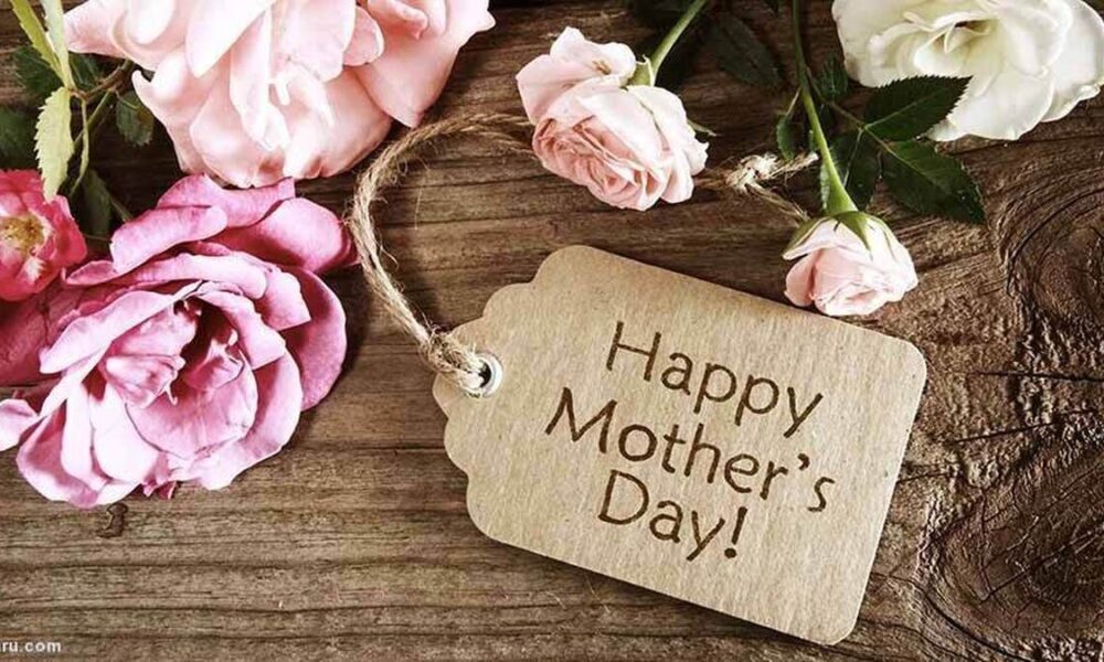 پیام تبریک زیبا برای روز جهانی مادر + متن‌های احساسی و عاشقانه برای روز مادر