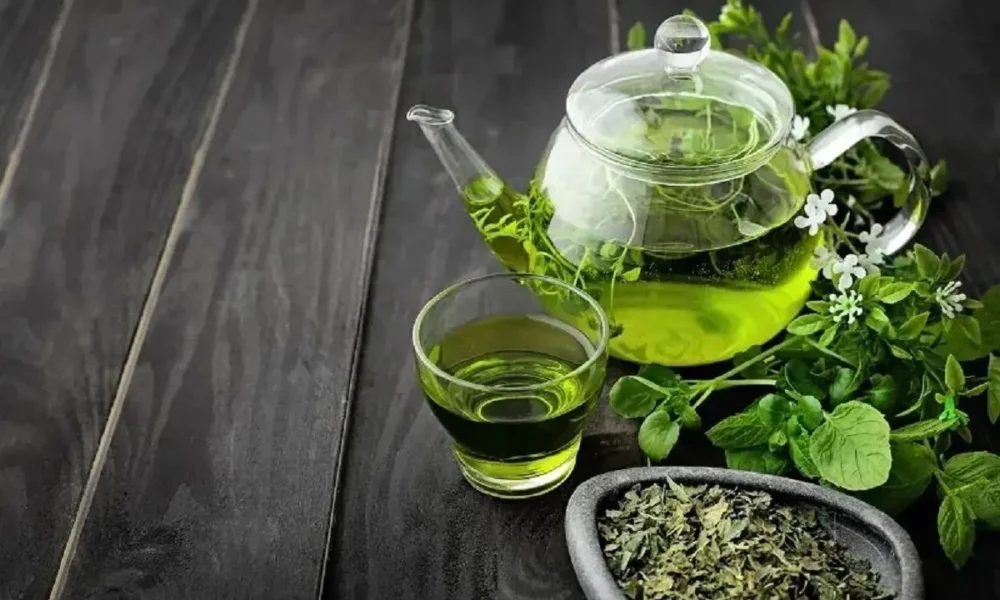 چه کسانی نباید چای سبز بخورند؟