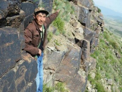 باستان‌شناسان ردپای چهار هزار سال تاریخ را در آسیای مرکزی یافتند/ «نام من آبا است»؛ پیامی تاریخی که از دل صخره‌های قزاقستان بیرون آمد