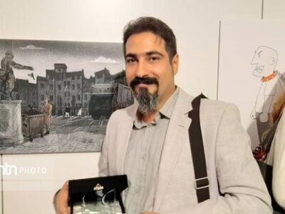 جایزه دنیزلی در دست‌های هنرمند خوزستانی