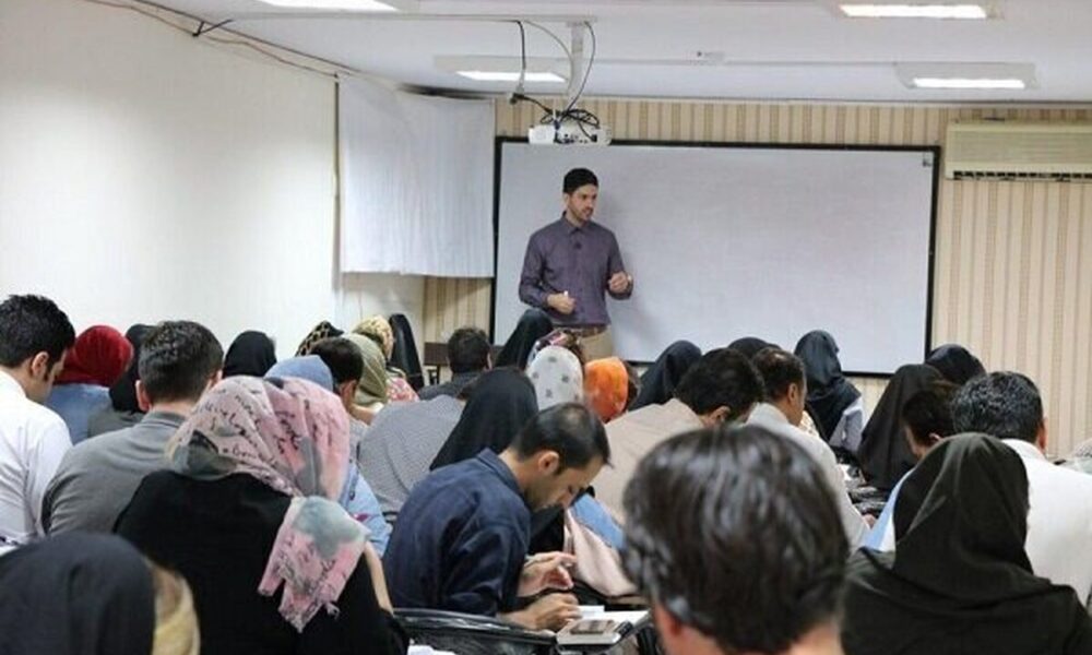 زمان امتحانات دانشگاه آزاد تغییر کرد