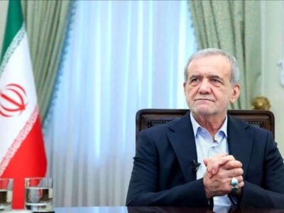 پزشکیان وارد قم شد