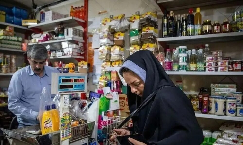 سوپرمارکت‌های مسیر تشییع ۲۴ ساعته شدند