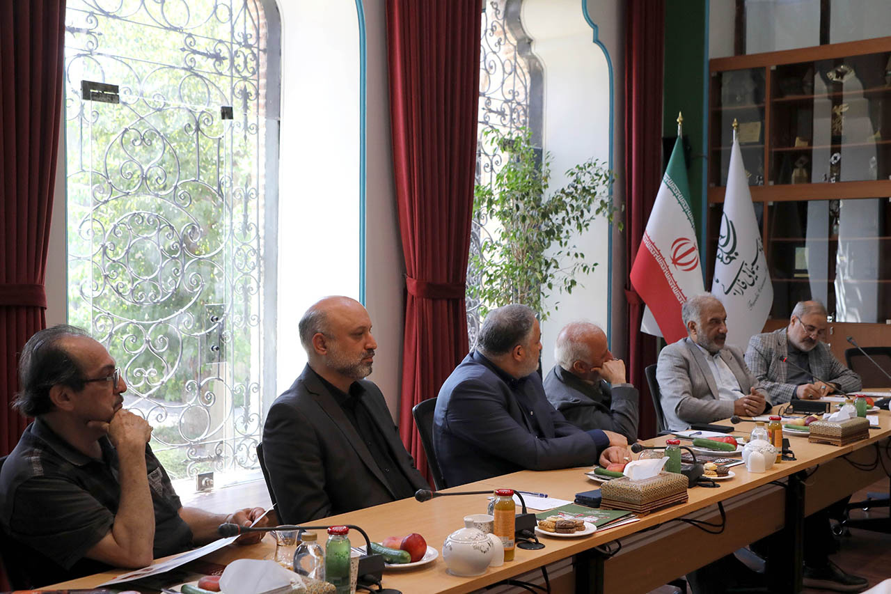 مدیران عامل ادوار فارابی در خانه خود گرد هم آمدند/ تأکید بر طراحی برنامه بلندمدت فارابی با بازنگری در مأموریتها مدیران عامل ادوار فارابی در خانه خود گرد هم آمدند/ تأکید بر طراحی برنامه بلندمدت فارابی با بازنگری در مأموریتها