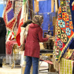 اعظمی: ۱۱ هنرمند کرمانشاهی در ۳ نمایشگاه سراسری صنایع‌دستی حضور دارند_6a89c16c8f66a.jpeg