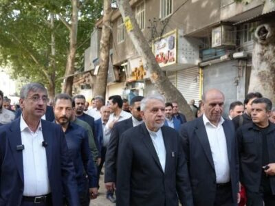 بازدید وزیر میراث‌فرهنگی از طرح‌های در دست اجرای فلک‌الافلاک خرم‌آباد
