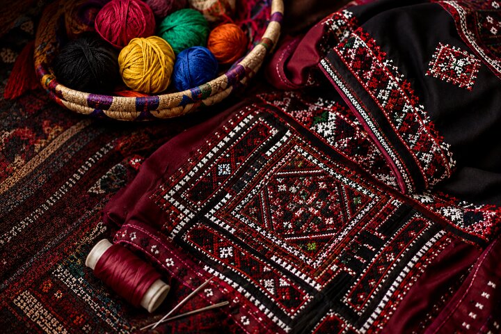 سوزن‌دوزی بلوچ؛ نیازمند توجه ویژه مسئولان برای اشتغال پایدار و ارزآوری