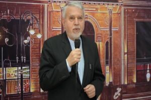 صالحی امیری در قلب جاده ابریشم؛ پاده میزبان وزیر شد